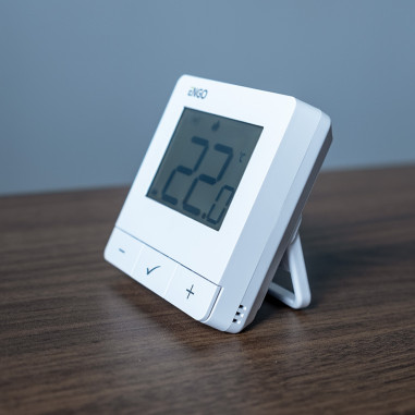 Termostat de cameră Smart WiFi Alb ENGO E20I-W