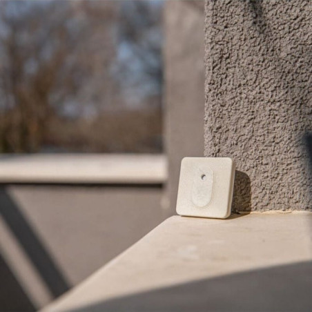Shelly BLU H&T ZB- Senzor de Temperatură și Umiditate (Bluetooth, Zigbee) - crem