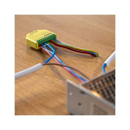 Shelly PLUS RGBW PM - modul control Smart banda LED 4x PWM 12/24V (WiFi, Bluetooth)