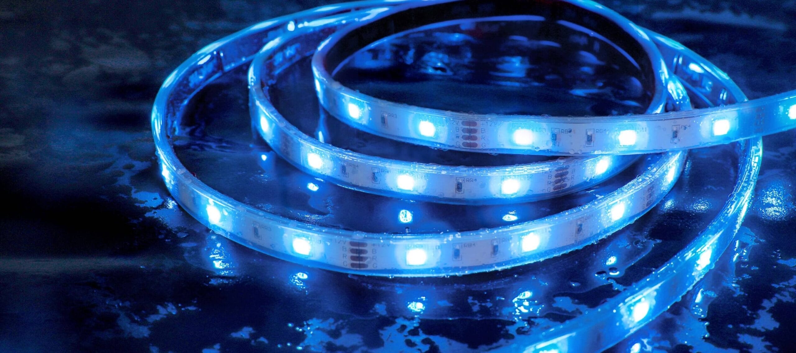 Banda LED Profesionala Govee PhantasyPRO H6171 RGBIC, IP65, Sincronizare Muzica, Wifi, 10m, Exterior, Telecomanda. Control aplicatie